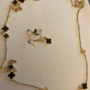 Clover leaf necklace and earring